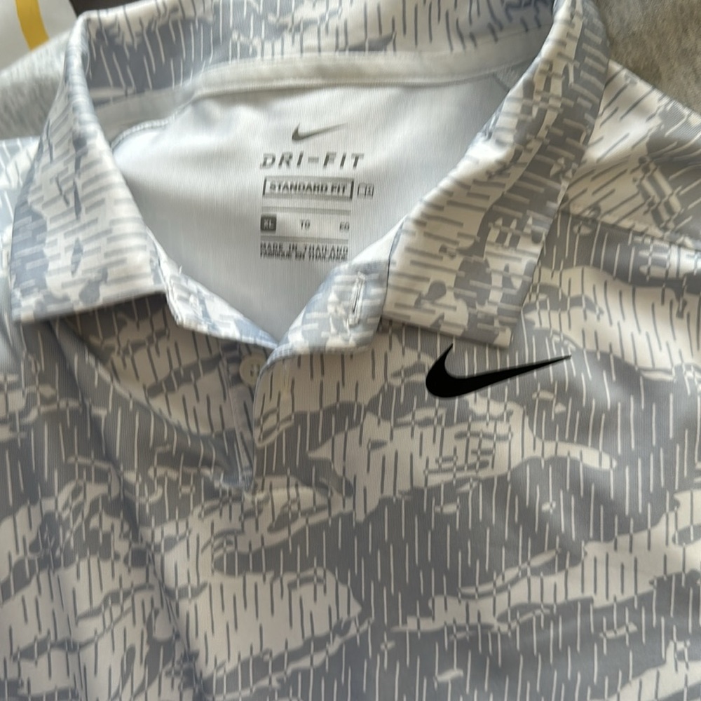 Nike dry fit standard fit polo shirt - Picture 4 of 4
